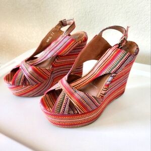 Jeffrey Campbell Red Multi Platform Sandal sz. 7 1/2